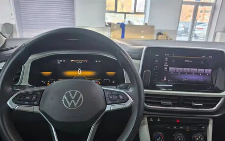 Volkswagen T-Roc I, 2023 год, 1 710 420 рублей, 8 фотография
