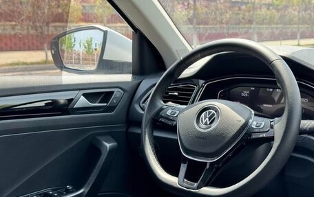 Volkswagen T-Roc I, 2022 год, 1 863 000 рублей, 8 фотография