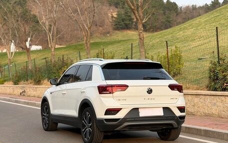 Volkswagen T-Roc I, 2022 год, 1 538 000 рублей, 6 фотография