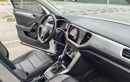Volkswagen T-Roc I, 2022 год, 1 521 000 рублей, 13 фотография
