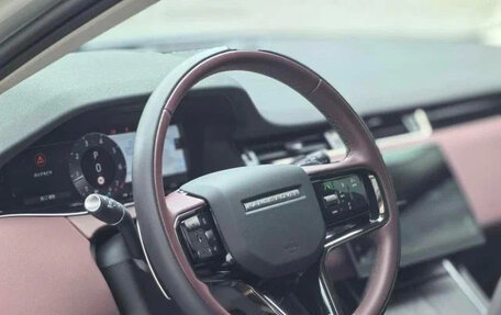 Land Rover Range Rover Evoque II, 2024 год, 4 309 000 рублей, 7 фотография