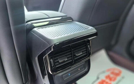 Land Rover Range Rover Evoque II, 2024 год, 4 309 000 рублей, 13 фотография