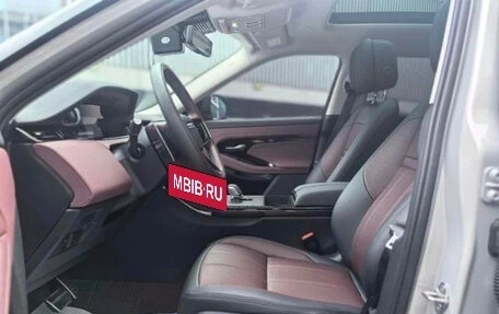 Land Rover Range Rover Evoque II, 2024 год, 4 309 000 рублей, 11 фотография