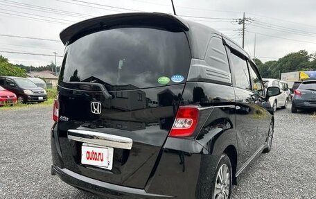 Honda Freed I, 2013 год, 850 000 рублей, 7 фотография