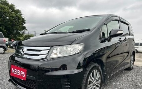 Honda Freed I, 2013 год, 850 000 рублей, 2 фотография