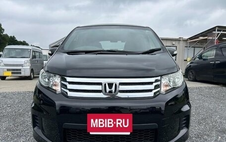 Honda Freed I, 2013 год, 850 000 рублей, 3 фотография