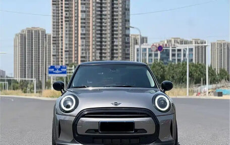 MINI Hatch, 2023 год, 1 967 000 рублей, 2 фотография