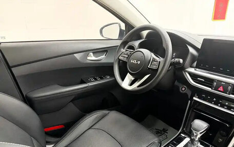 KIA K3, 2022 год, 1 330 000 рублей, 9 фотография