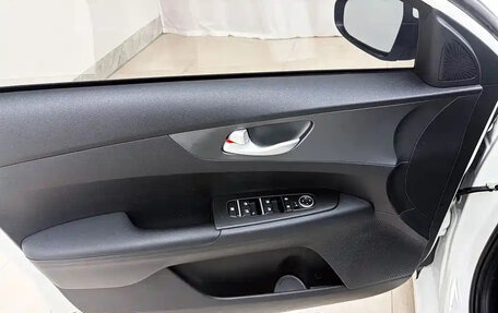 KIA K3, 2022 год, 1 330 000 рублей, 16 фотография