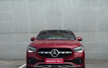 Mercedes-Benz GLA, 2019 год, 1 650 000 рублей, 3 фотография