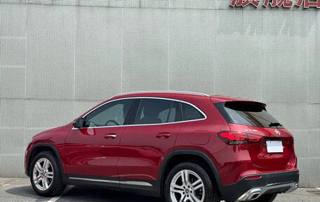 Mercedes-Benz GLA, 2019 год, 1 650 000 рублей, 5 фотография