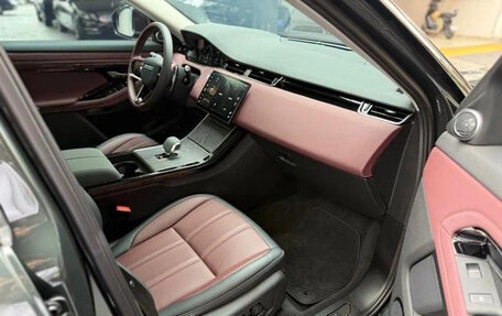 Land Rover Range Rover Evoque II, 2024 год, 4 309 000 рублей, 10 фотография