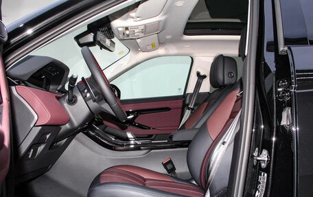 Land Rover Range Rover Evoque II, 2024 год, 4 309 000 рублей, 7 фотография
