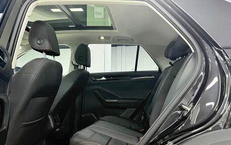 Volkswagen T-Roc I, 2022 год, 1 850 000 рублей, 9 фотография