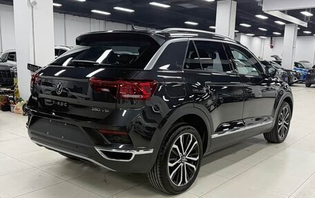 Volkswagen T-Roc I, 2022 год, 1 850 000 рублей, 7 фотография