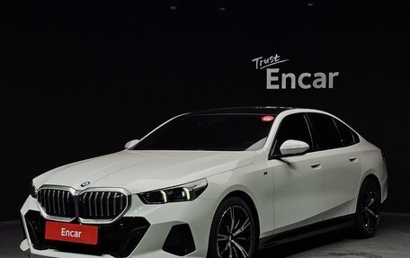 BMW 5 серия, 2025 год, 7 670 000 рублей, 2 фотография