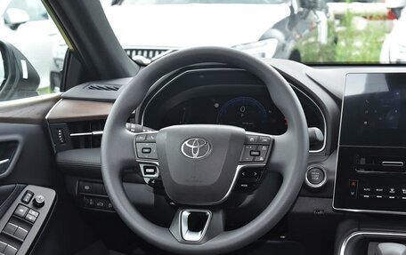 Toyota Avalon, 2025 год, 3 870 000 рублей, 15 фотография