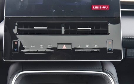 Toyota Avalon, 2025 год, 3 870 000 рублей, 29 фотография