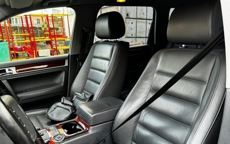 Volkswagen Touareg III, 2006 год, 980 000 рублей, 8 фотография