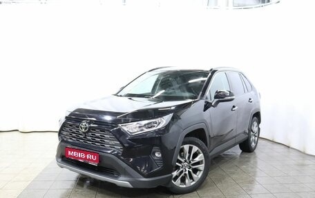 Toyota RAV4, 2020 год, 3 249 000 рублей, 1 фотография
