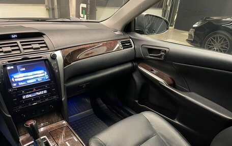Toyota Camry, 2017 год, 2 100 000 рублей, 28 фотография