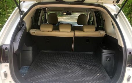 Mitsubishi Outlander III рестайлинг 3, 2020 год, 2 650 000 рублей, 15 фотография