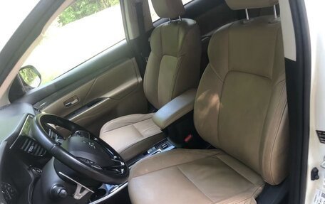Mitsubishi Outlander III рестайлинг 3, 2020 год, 2 650 000 рублей, 18 фотография