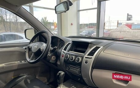Mitsubishi Pajero Sport II рестайлинг, 2012 год, 920 354 рублей, 14 фотография
