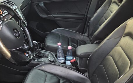 Volkswagen Tiguan II, 2018 год, 2 350 000 рублей, 5 фотография