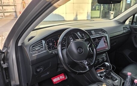 Volkswagen Tiguan II, 2018 год, 2 350 000 рублей, 6 фотография