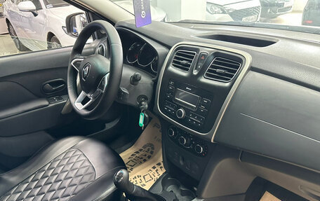 Renault Logan II, 2018 год, 520 000 рублей, 7 фотография