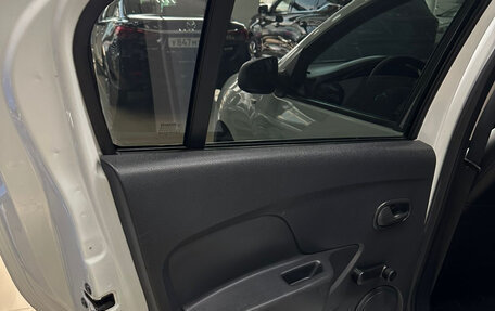 Renault Logan II, 2018 год, 520 000 рублей, 13 фотография