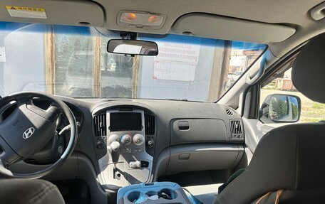 Hyundai Grand Starex Grand Starex I рестайлинг 2, 2008 год, 1 050 000 рублей, 5 фотография