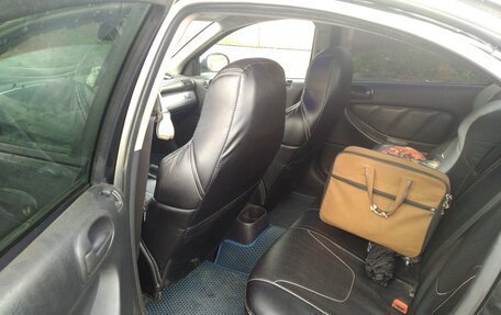 Dodge Stratus II, 2002 год, 250 000 рублей, 8 фотография