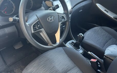 Hyundai Solaris II рестайлинг, 2015 год, 1 150 000 рублей, 5 фотография