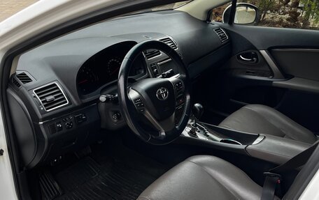 Toyota Avensis III рестайлинг, 2012 год, 1 470 000 рублей, 20 фотография