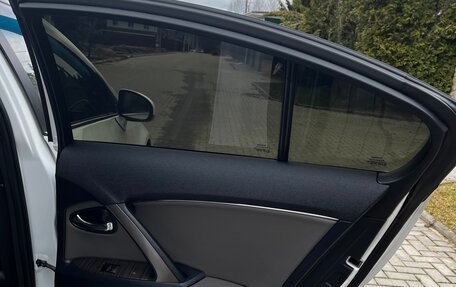 Toyota Avensis III рестайлинг, 2012 год, 1 470 000 рублей, 29 фотография