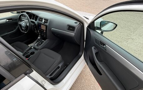 Volkswagen Jetta VI, 2015 год, 1 450 000 рублей, 9 фотография