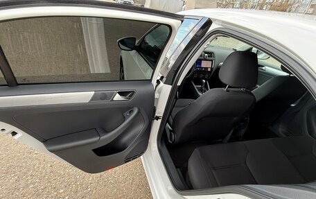 Volkswagen Jetta VI, 2015 год, 1 450 000 рублей, 20 фотография