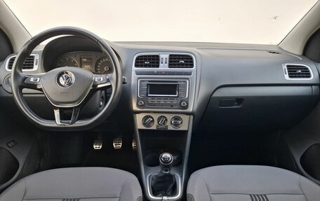 Volkswagen Polo VI (EU Market), 2016 год, 1 000 000 рублей, 12 фотография