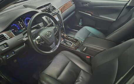 Toyota Camry, 2017 год, 2 400 000 рублей, 6 фотография