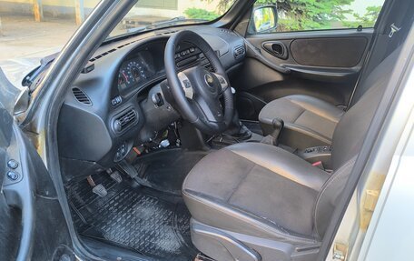 Chevrolet Niva I рестайлинг, 2004 год, 360 000 рублей, 6 фотография