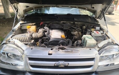 Chevrolet Niva I рестайлинг, 2004 год, 360 000 рублей, 14 фотография