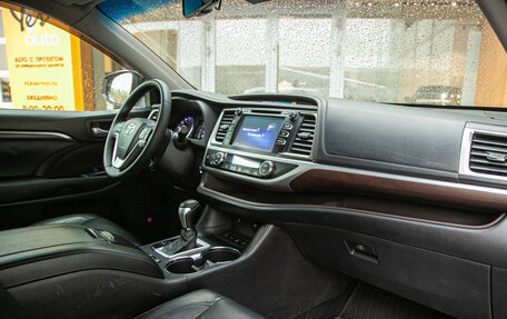 Toyota Highlander III, 2014 год, 2 578 000 рублей, 12 фотография