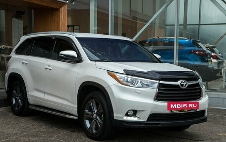 Toyota Highlander III, 2014 год, 2 578 000 рублей, 5 фотография