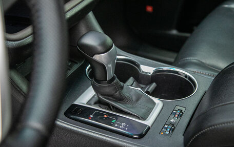 Toyota Highlander III, 2014 год, 2 578 000 рублей, 21 фотография