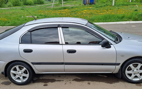 Mitsubishi Carisma I, 2003 год, 350 000 рублей, 3 фотография
