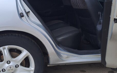 Mitsubishi Carisma I, 2003 год, 350 000 рублей, 15 фотография
