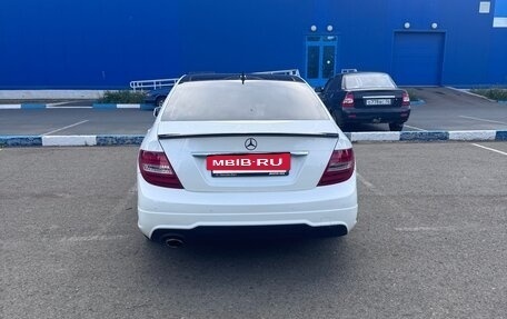 Mercedes-Benz C-Класс, 2012 год, 1 500 000 рублей, 3 фотография