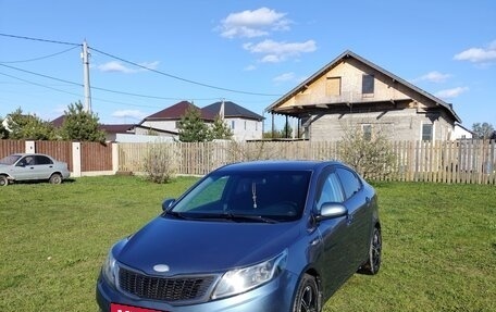 KIA Rio III рестайлинг, 2013 год, 850 000 рублей, 2 фотография